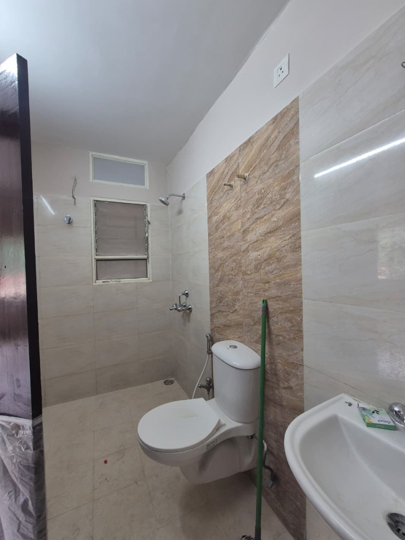 Unfurnished 4bhk in Chandmari, Guwahati, Assam, India for Rent